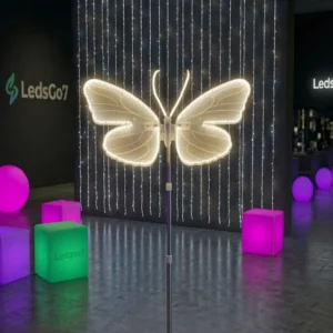 Borboleta LED Média com Movimento